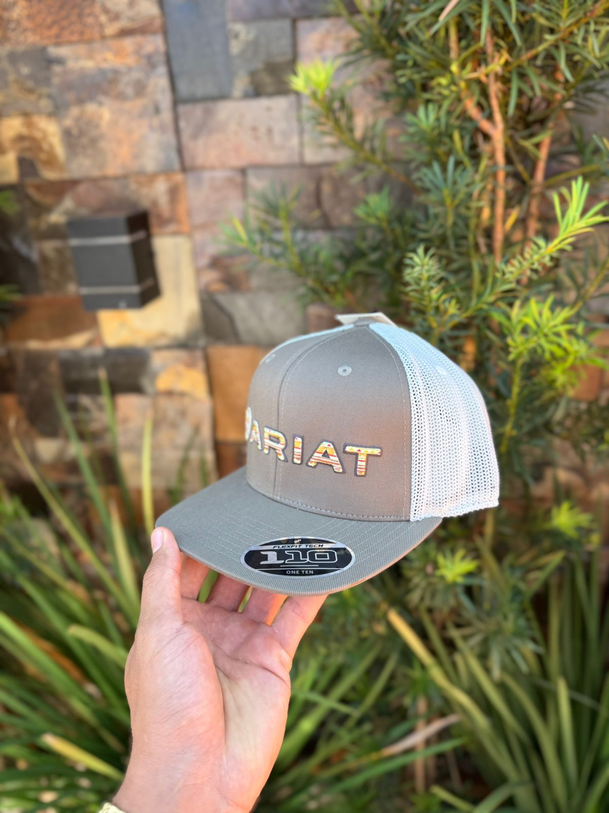 Boné Ariat Importado