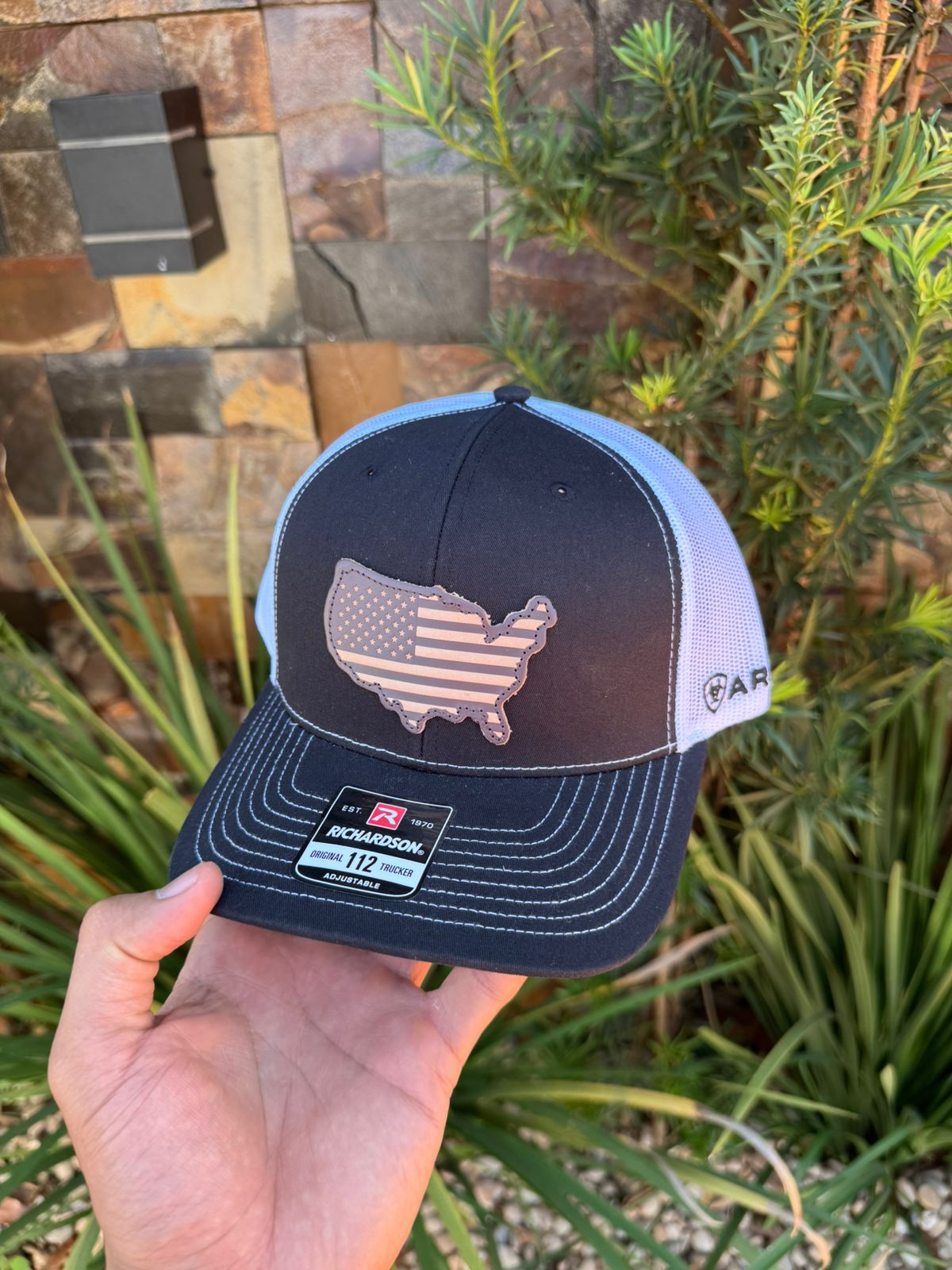 Boné Ariat Importado